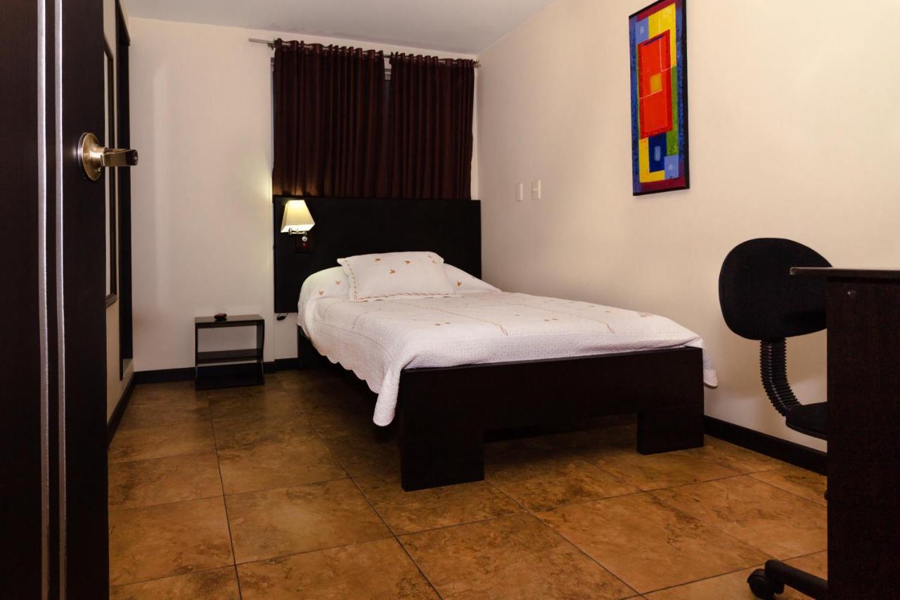 Hotel Alojate In Bogotá Dış mekan fotoğraf